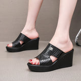 Real Leather Slope And Slippers Women Wearing Fashion Pine Cake Thick Bottom Fitting Room A Word Drag Anti-Slip High And Cow Skin Cold Drag HZ0115