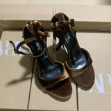 ZA New Niche 2025 Spring New Leather Round Head Retro Sexy Buckle With Cat And Dew Fine Heel Sandals HZ0115