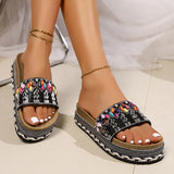 2025 Fashion Family Style Thick Bottom Slippers Women Rivet Hemp Rope Large Size Water Loose Beach Slippers HZ0115