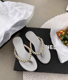 French Pearl Leather Flat-Bottomed Flip-Flops Women Wear The New Summer 2025 Summer New Trendy Beach Feet Cool Drag HZ0115