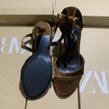 ZA New Niche 2025 Spring New Leather Round Head Retro Sexy Buckle With Cat And Dew Fine Heel Sandals HZ0115