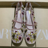 Fashion Flowers Embroidery Net Eye Ballet Flat Shoes Retro Word With Mary Jane Single Shoes National Style Net Shoes Apricot HZ0115