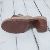 Large-Size Coarse-Heeled Slippers Women's New TEUM Explosive Belt Buckle Light Sandals Women In The Summer Of 2025 HZ0115