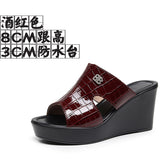 Real Leather Slope And Slippers Women Wearing Fashion Pine Cake Thick Bottom Fitting Room A Word Drag Anti-Slip High And Cow Skin Cold Drag HZ0115