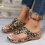 2025 Summer Toe Casual Large-Size Shoes Women Wear Slopes And Flat Beach Cool Slippers Women Now HZ0115