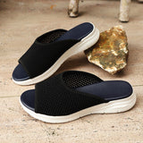 2025 Summer New Large Fashion Comfortable Slope With Leisure Beach Cool Slippers Women HZ0115
